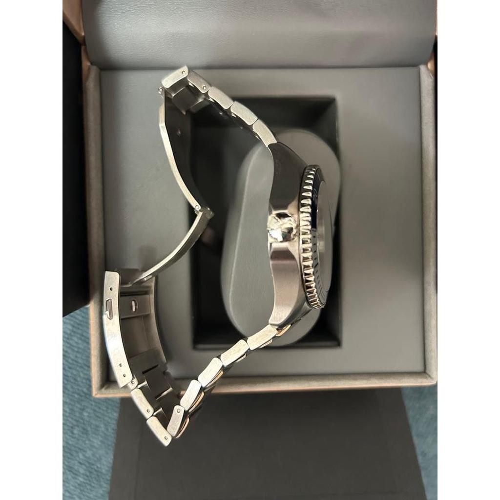 Used HAMILTON automatic diver's watch