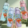 1 Peça Fofo Alien Azul Monstro Estampa Desenho Animado 750ml Cor Plástico Garrafa de Água Esportiva Tampa Flip com Canudo à Prova de Vazamento Adequada para Esportes Escritório Uso Doméstico