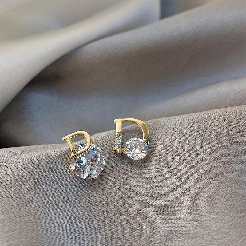 

Simple Asymmetric D-shaped Earrings, Internet-famous Versatile Small Zircon Eardrops, Elegant Fashionable Light Luxury Earrings