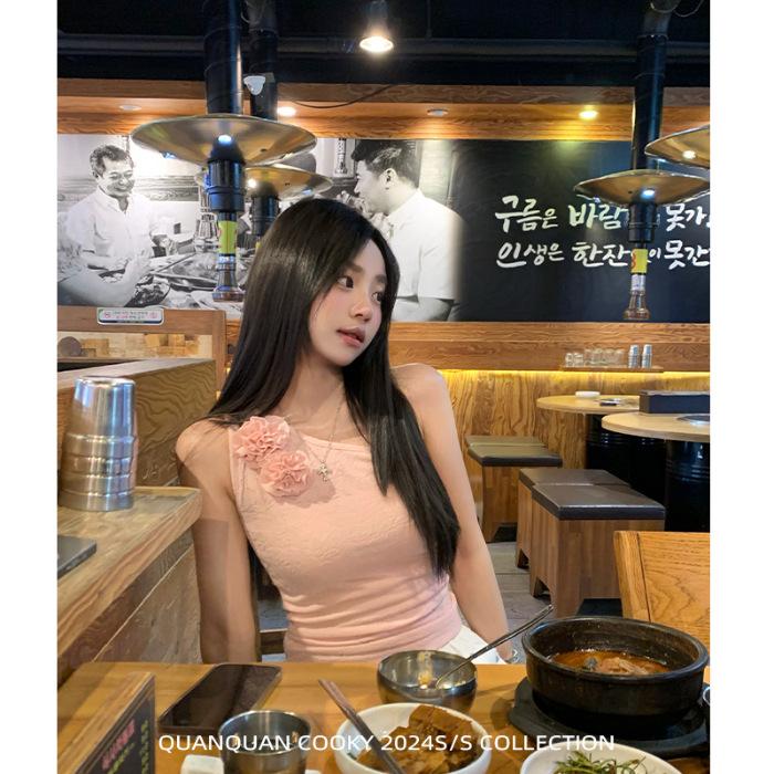 

New summer flower season, Korean three-dimensional flower slanted shoulder sling vest, sleeveless versatile and thin top XS розовый