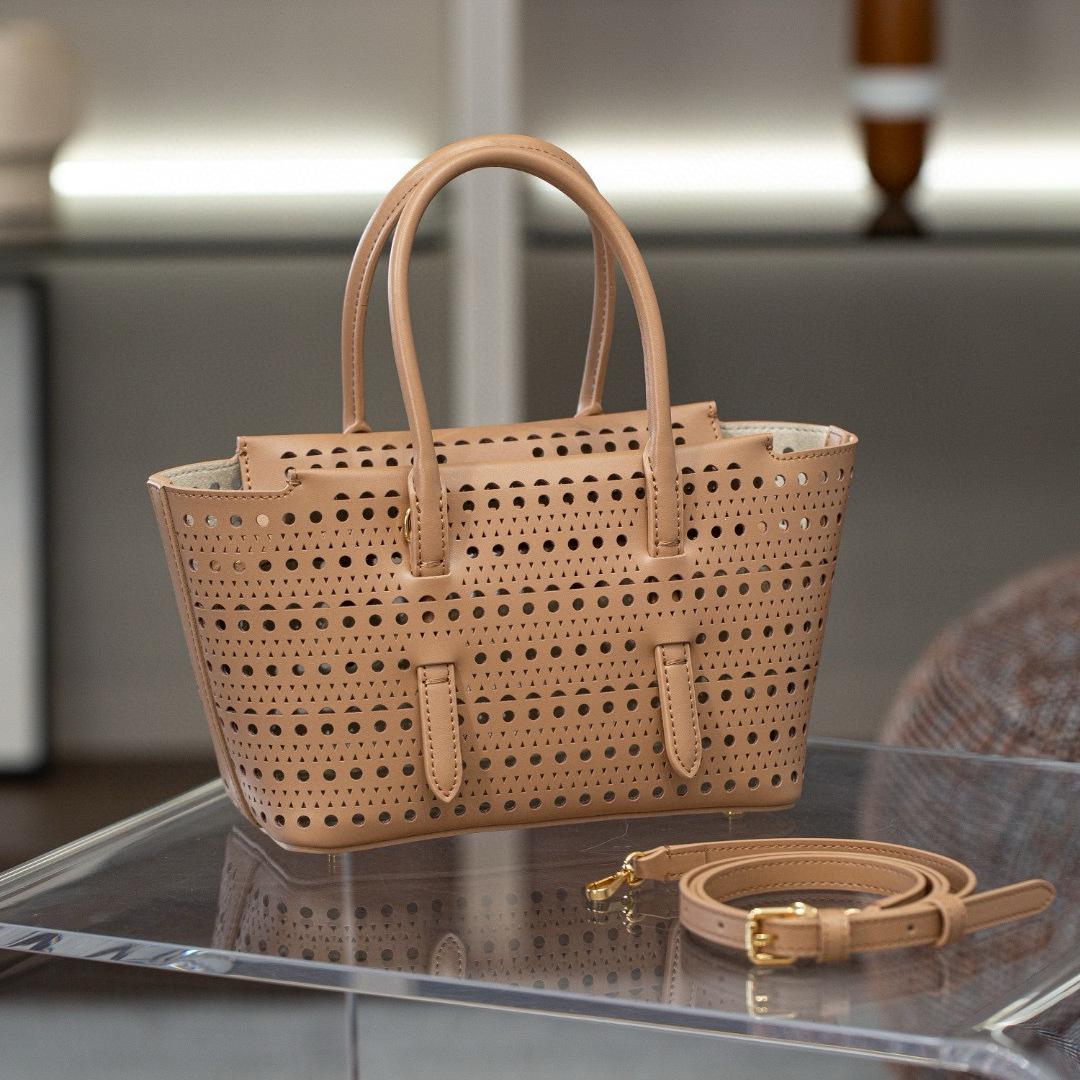 

Mina Style Hollow-out Floral Denim Handbag Genuine Leather Small Crowd Design Single-shoulder Bag Women s Mini Portable Bag 20x15x10cm хаки