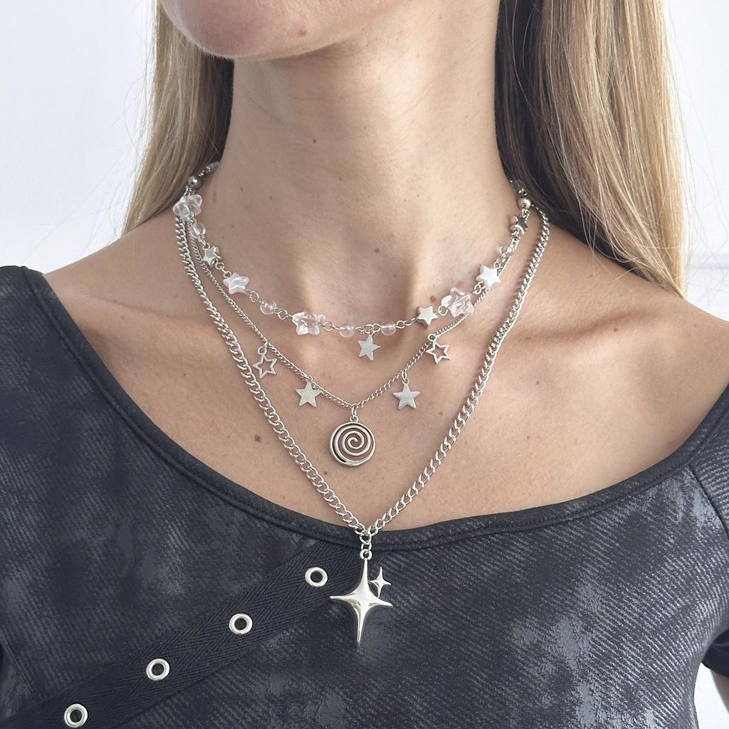 Fashion New Style Sexy Star Pendant Necklace with Rhinestones - Stylish Starburst Lockbone Chain for Fashion - conscious Girls and Women