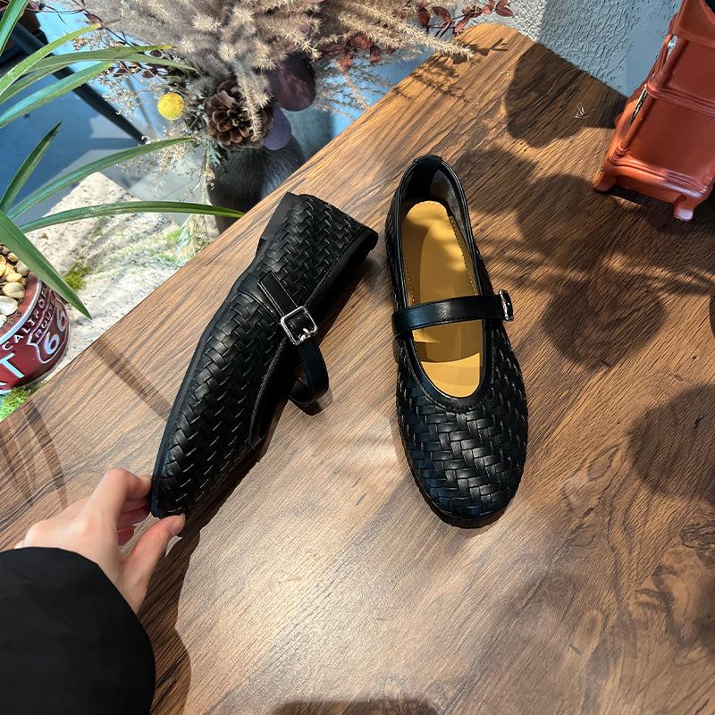 First Layer Sheepskin Insole Mary Jane Shoes Women's 2026 Spring Flat-bottomed Woven Fashion Shoes