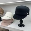 Temperamentny~ wełniany filcowy kształt jeździecki kapelusz damski jesienno-zimowy retro literacki styl celebrycki modny kaszkiet
