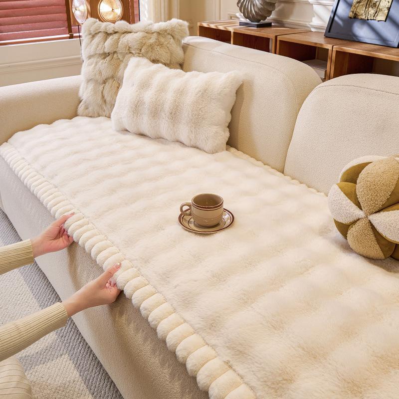 Fleece-Lined Thickened Sofa Cover Skin-Friendly One-Piece Winter  New Model Straight Row Cushion Fixed Non-Slip Sofa Cover