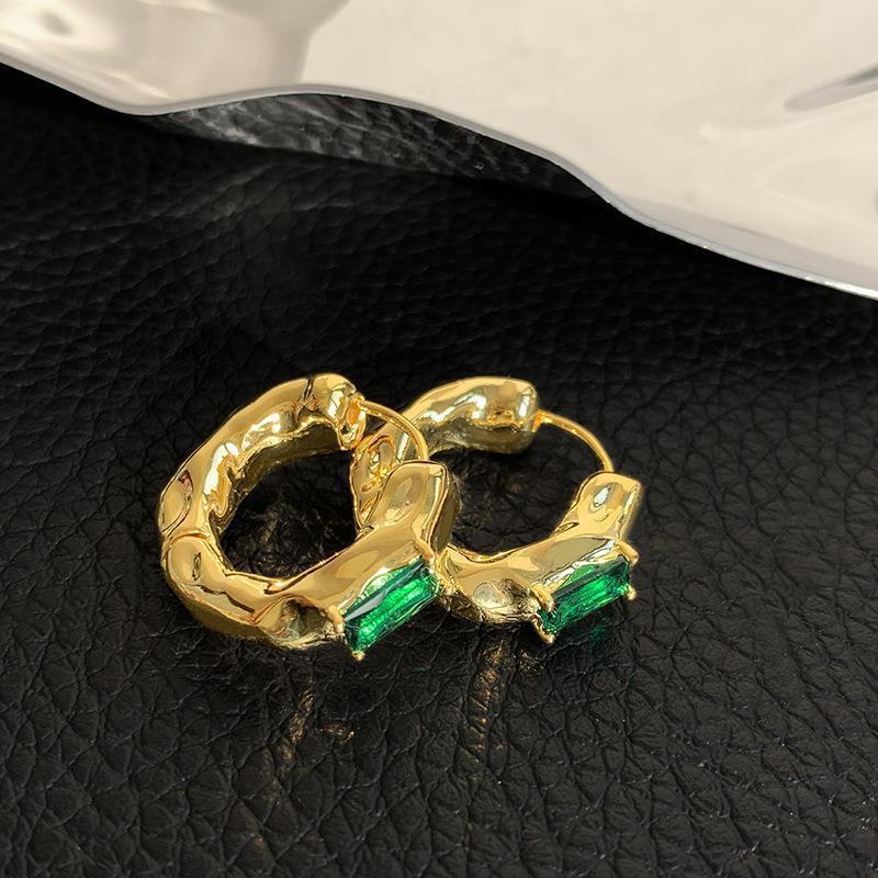 

Personalized Geometric Square Zircon Earrings Retro Heavy Industry Temperament Ear Buckle Niche Sweet Cool Women s Fashion Gift Earrings