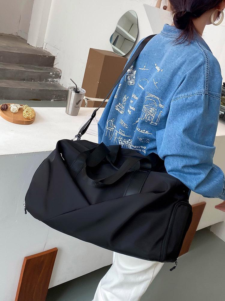 2023 Multifunctional Yoga Sports Bag: Large Capacity, Dry/Wet Separation, Handheld & Crossbody Options