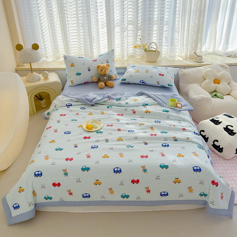 Ultra-Soft Summer Cooling Quilt - Lightweight, Breathable & Skin-Friendly with Embossed Floral Print Design for All Seasons - Perfect for Bedroom