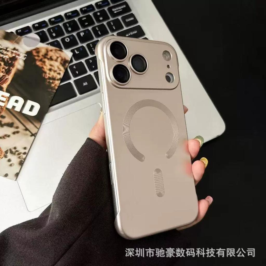 Applicable to iPhone17promax borderless matte magnetic mobile phone case Apple 16 with lens film 15 anti-drop PC