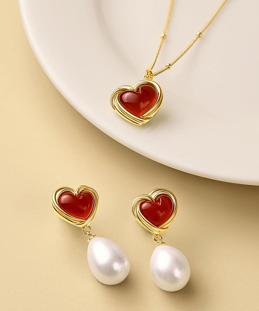 Lola Rose Cookie Heart Carnelian Heart Women'S Pendant Necklace