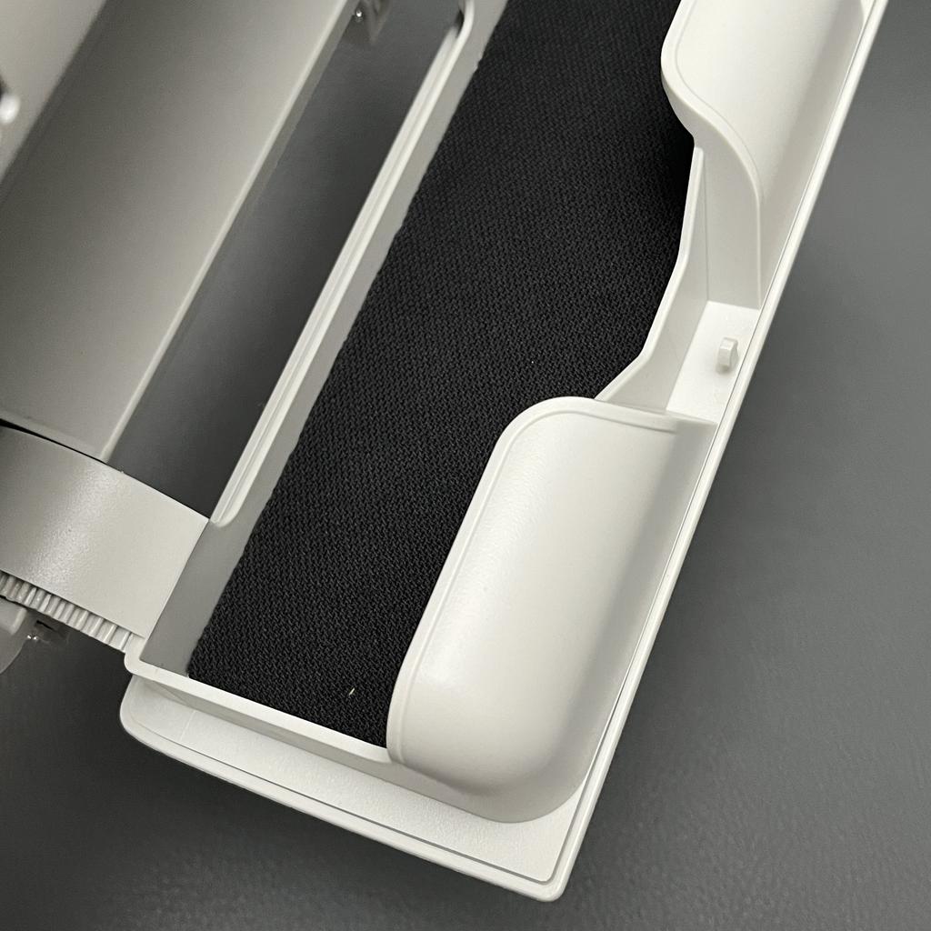 Gray Glasses Case Car Sunglasses Roof Storage Box Car Accessories Sunglass Clip For Skoda Octavia Fabia Roomster 1Z0868565E