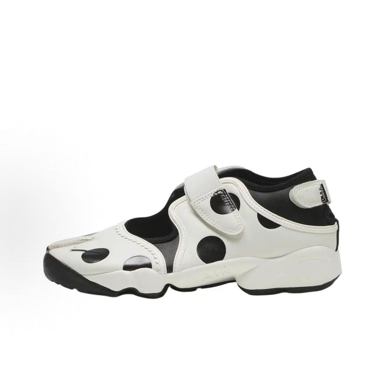 Punktoti Mary Jane Split Toe Ādas