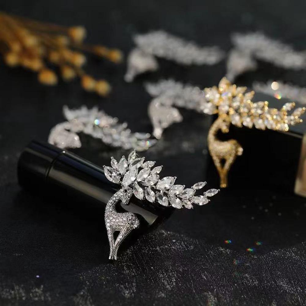 Diamond Butterfly Versatile Simple Brooch Flower Anti-light Pin Clothing Accessories Corsage