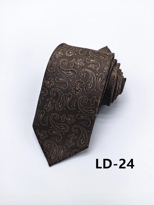 Handmade Paisley Tie for Trendy Gentlemen
