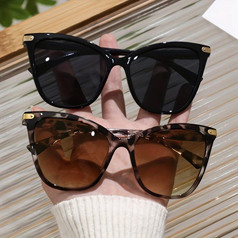 Women's Classic Cat Eye Fashion Glasses Bohemian Style with Metal Rivets, Fashionable Plastic Frame & Lens, Ideal for Festivals, Parties