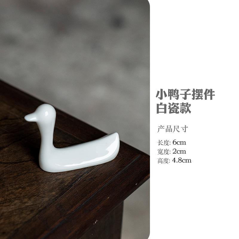 Ru Kiln Creative Simulation Duck Tea Pet Handmade Lucky Model Tea Figurine Play Toys Tea Statue Ornaments Chinese Tea Set Craft