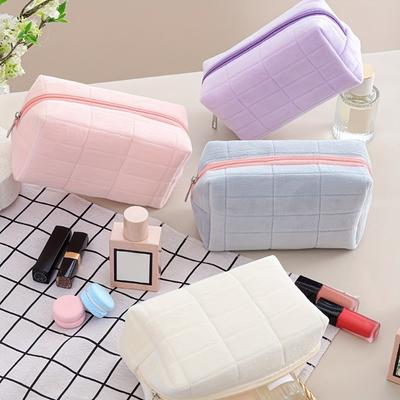 1 PCS Plush Decompression Pillow Makeup Bag, Convenient Toiletry Bag, Large Capacity, High-End Feeling, Cosmetics Storage Bag