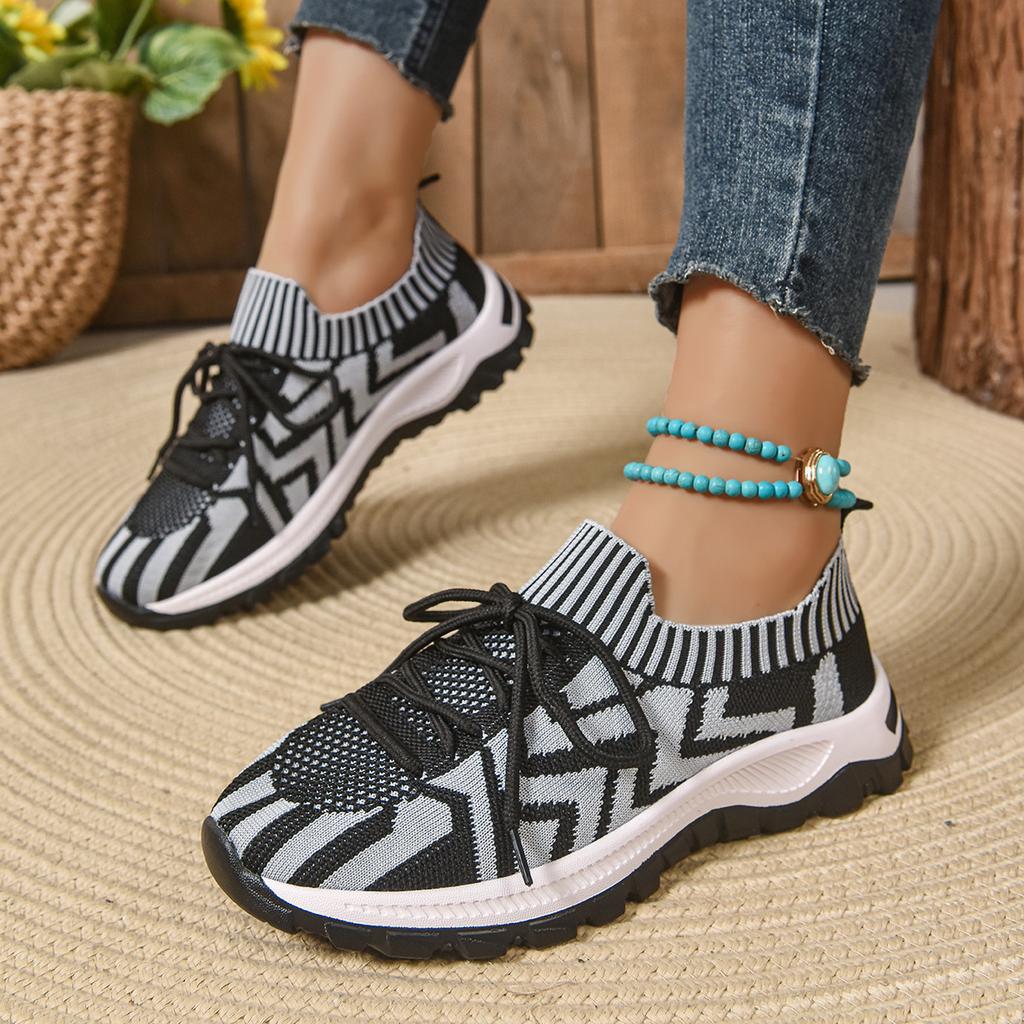 Jinjiang new casual shoes women's breathable couple large size Korean version fly-woven lightweight sports shoes running shoes