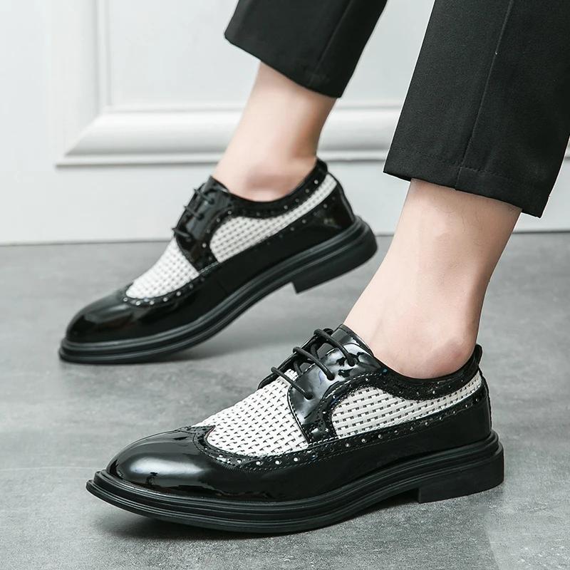 Fashion Italian Black Formal Shoes Summer Hollow Men Loafers Wedding Dress Shoes Patent Leather Oxford Shoes Leather Man Moccasins