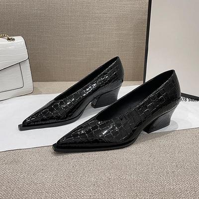 Moda 2025 Jesień i Zima Obcas Klinowy Szpiczasty Nosek V Wycięcie Damskie Buty Jednoigłowe Czarne 4cm Buty Damskie Średni Obcas Retro Buty Babci
