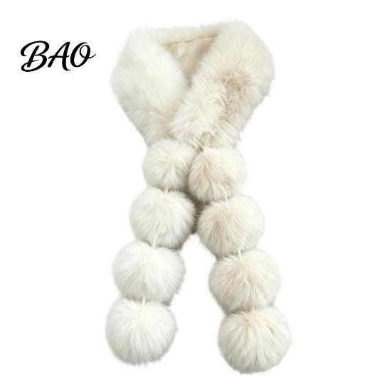 Warm Winter Accessories for Her Women Faux Fur Scarf, Neck Warmer with Magnetic Buckle, Chic Ball Scarf Elegant Draping Design Plush Long Soft Collar