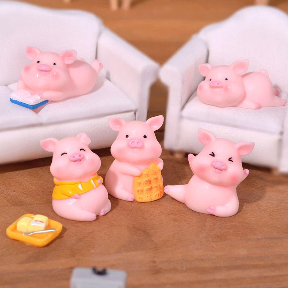 Miniatures Animal Pink Pig Miniature Figurine Resin Cartoon PigCar Decoration  Home Decoration