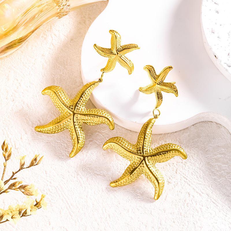 Starfish Pendant Vacation Style 18K Gold Necklace & Earrings Set
