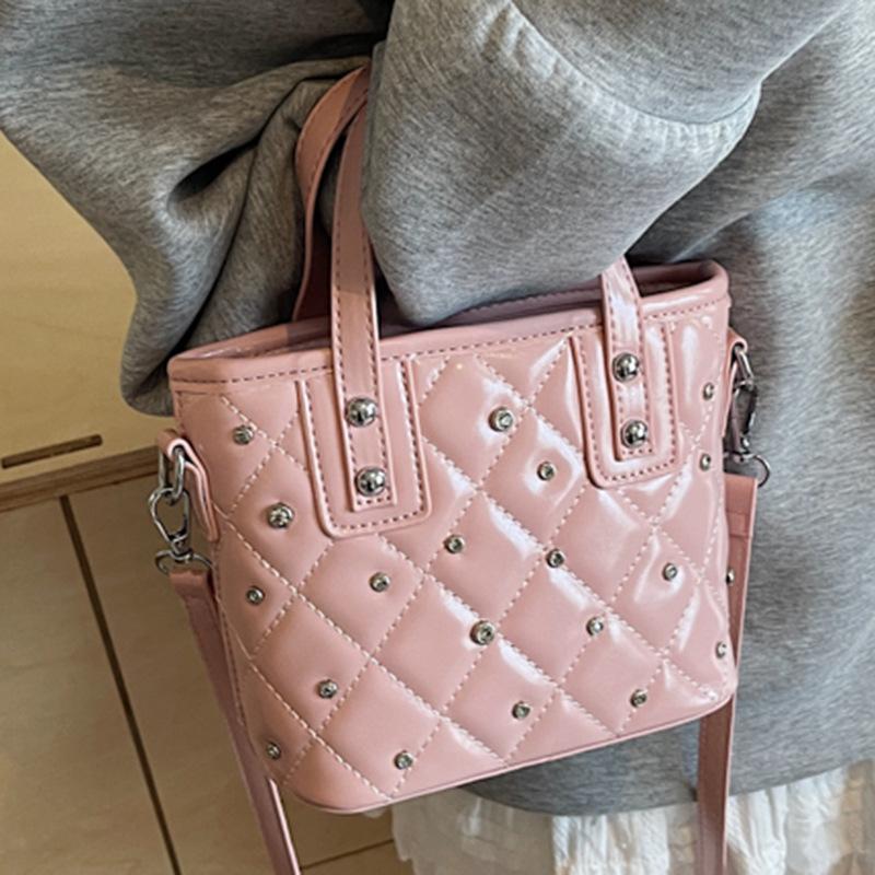 Korean version of bright diamond diamond bucket bag women's 2025 summer new fashion foreign style shoulder bag high value messenger bag