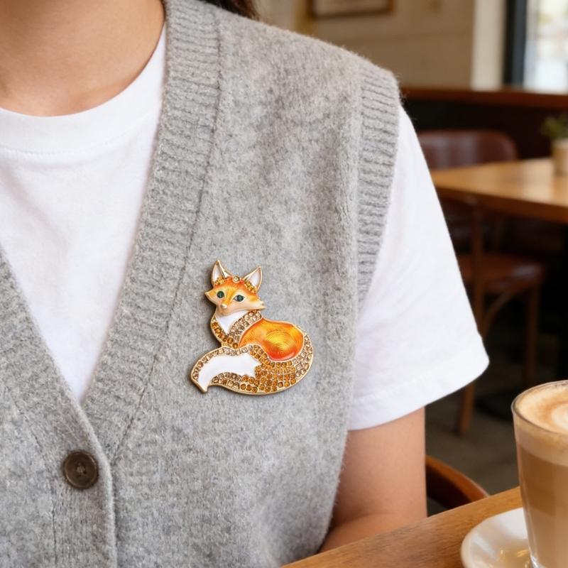 Elegant Enamel Animal Shaped Pin Brooch Including Colorful Rhinestones For Feminine Outfit Enhancement And Gift Giving