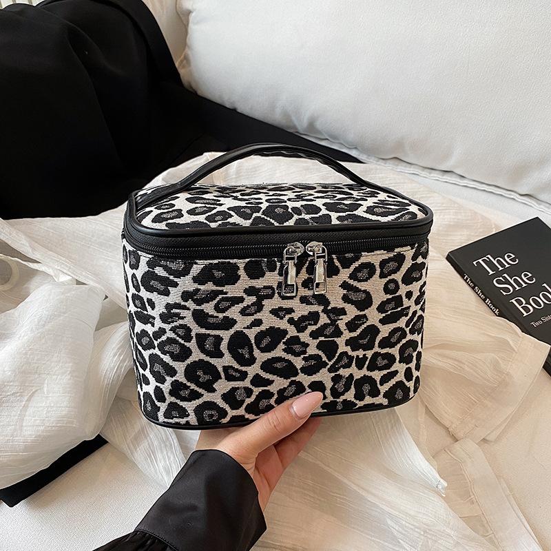 2026 New Leopard Print Cosmetic Bag Large Capacity Cosmetic Storage Bag Portable Toilet Bag