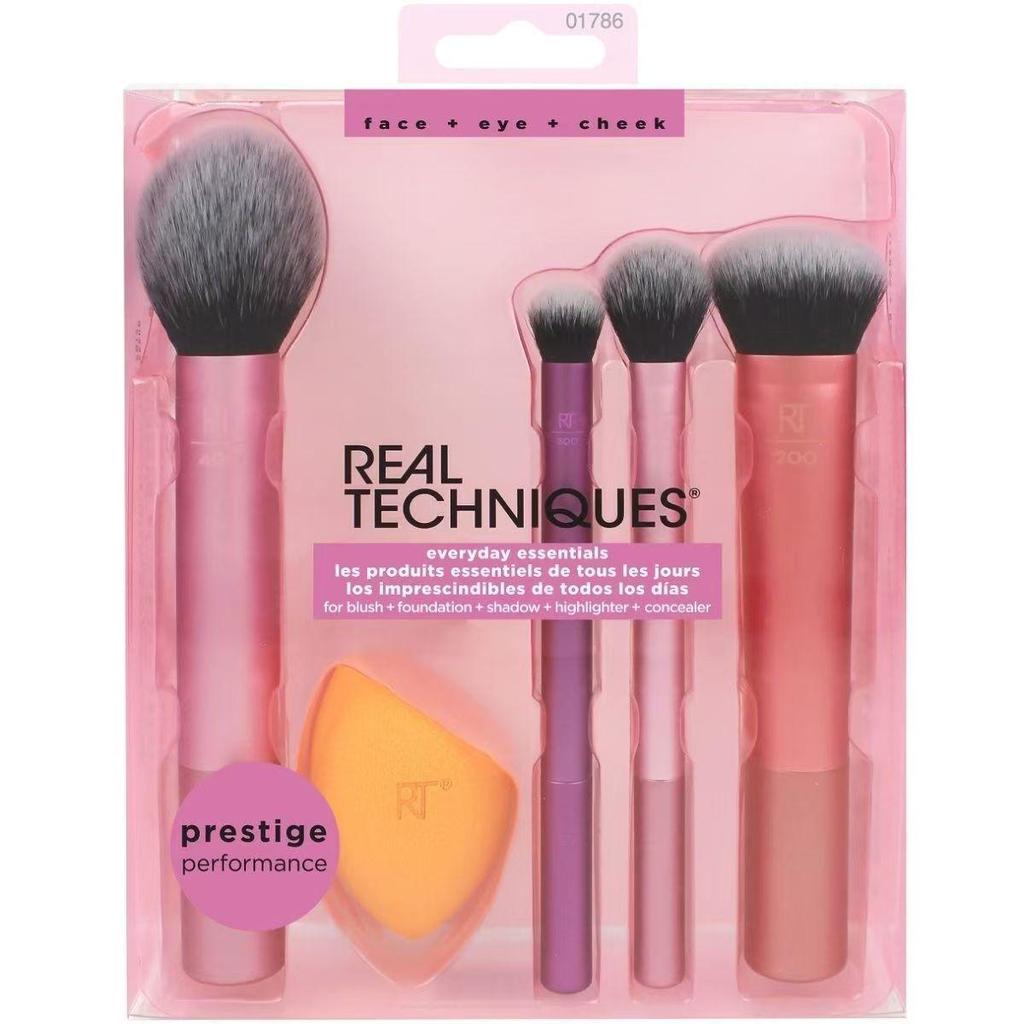 Complete RT Makeup Brush Set: Includes Blush, Blending, Eyeshadow Brushes, and Makeup Sponge.