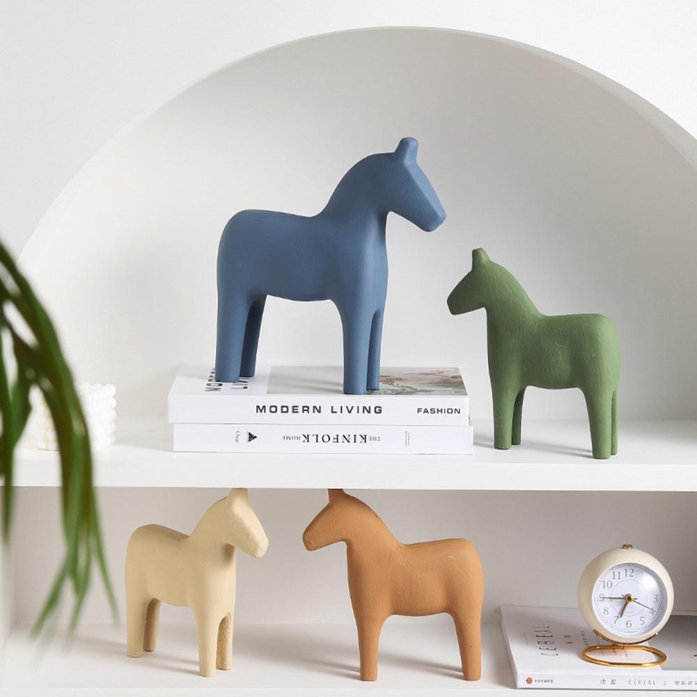 Wooden Horse Figurine Ornament Modern Minimalist Art Crafts For Living Room Bedroom Desktop Decoration