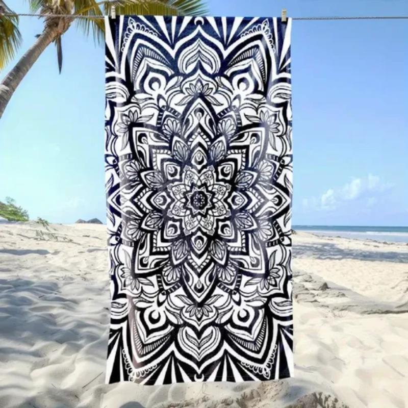 Mandala Print Beach Towel Quick Dry Microfiber Towel Soft Lightweight Absorbent Towel for Summer Beach Pool and Travel Use
