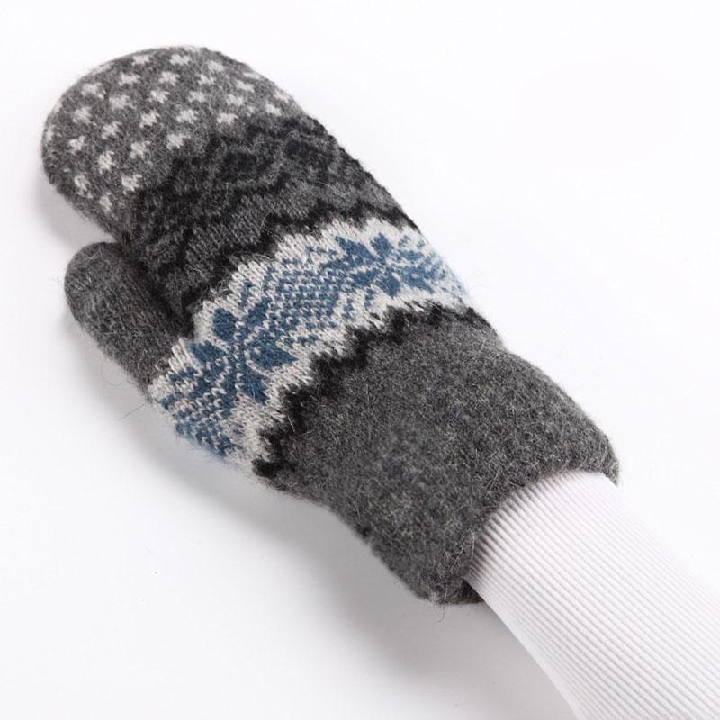 Christmas Cute Jacquard Weave Double Layer Plus Velvet Thicken Wool Knitted Gloves Men Women Winter Outdoor Cycling Warm Mittens