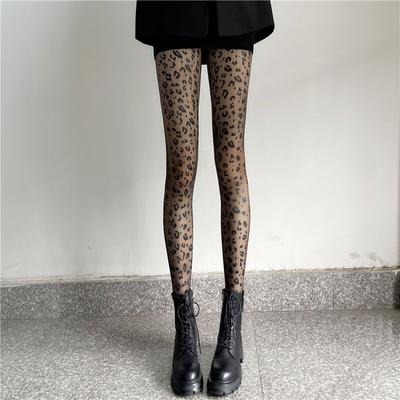 Tenké černé sexy punčochy - Černé hedvábné punčochové kalhoty s leopardím potiskem na nohy - Zeštíhlující efekt