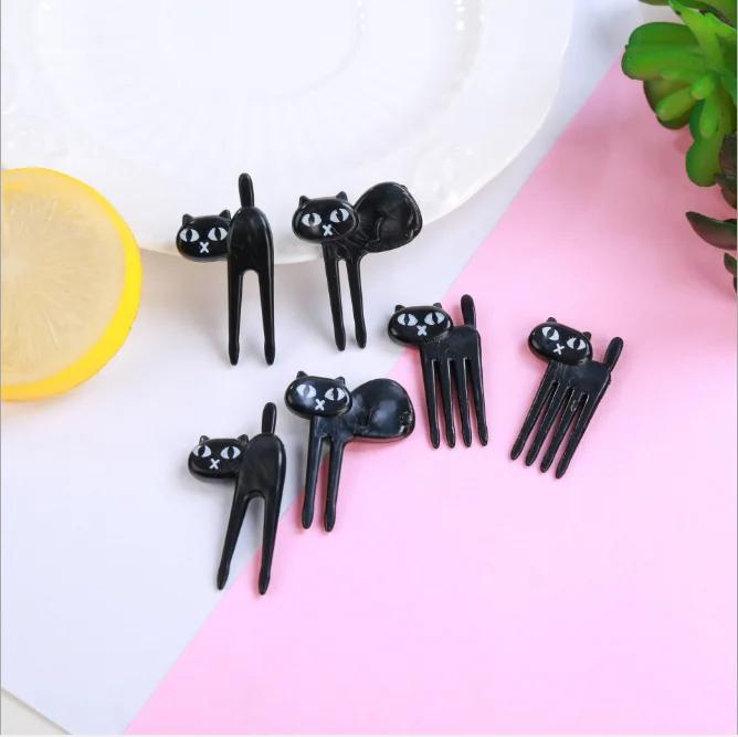 Useful New Cartoon Plastic Animals Ants Cats Musical Note Shape Food Fruit Fork Picks Set For Party Cake Dessert Accessories