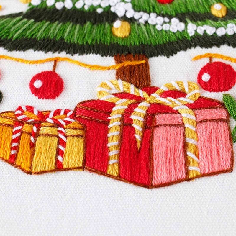 Christmas Pattern CrossStitch Kits Embroidery Starter DIY Kits with Embroidery Clothes Hoop Thread Needle for Beginner