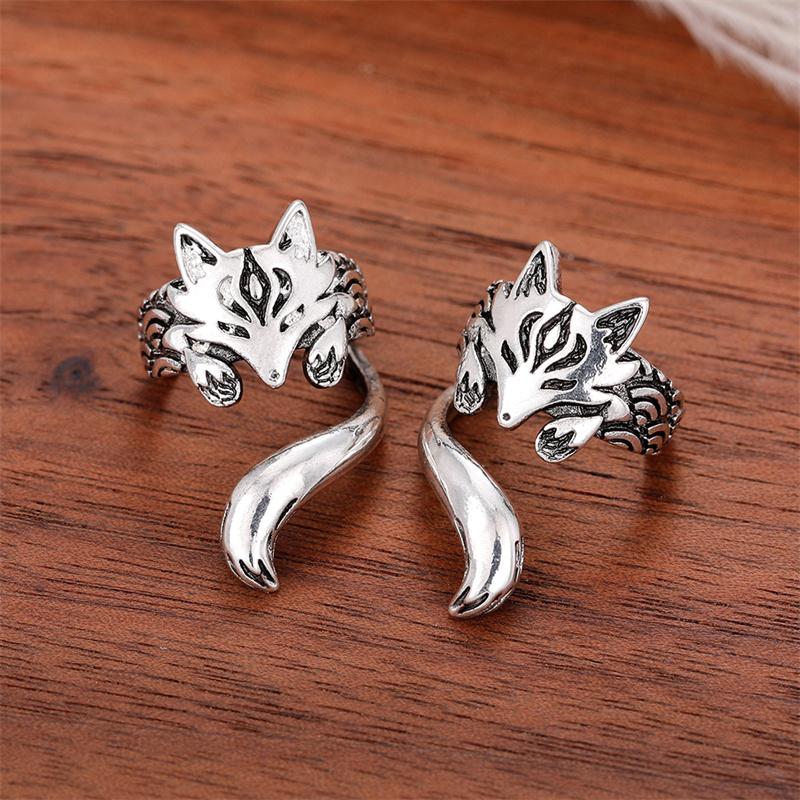 Huitan New Trendy Fox Shape Clip Earrings for Women Antique Silver Color 2023 Ear Cuff Earrings Statement Jewelry Drop Ship 1