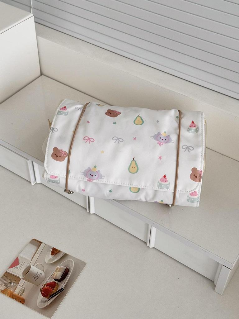 Adorable Bear Cosmetic Travel Bag: Compact, Large-Capacity, and Foldable for Students