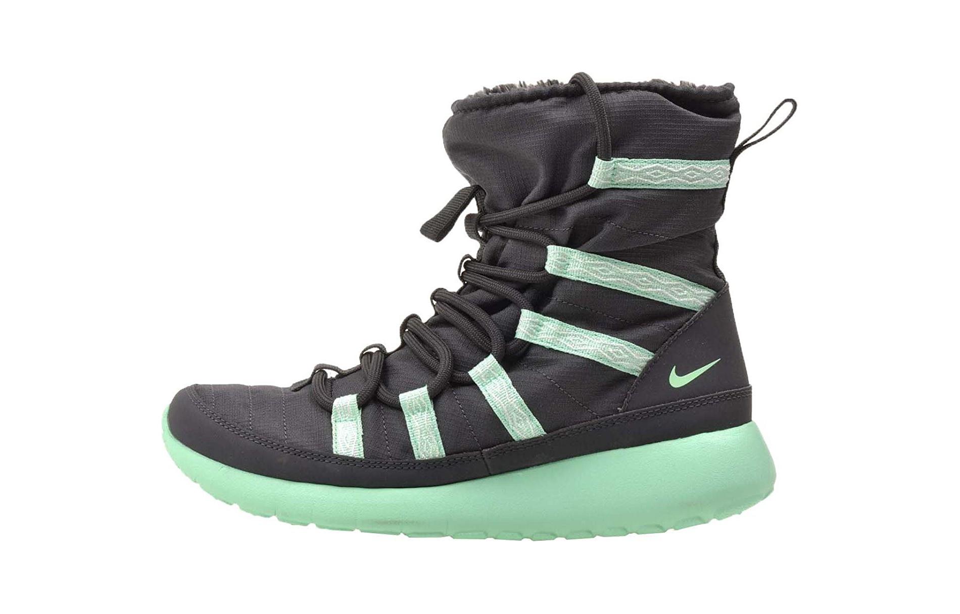 

Nike Roshe One Anti-Kick Water-Resistant Crew Kids Boots Black Children Aged 3-7 Years Old 859415-002 33.5
