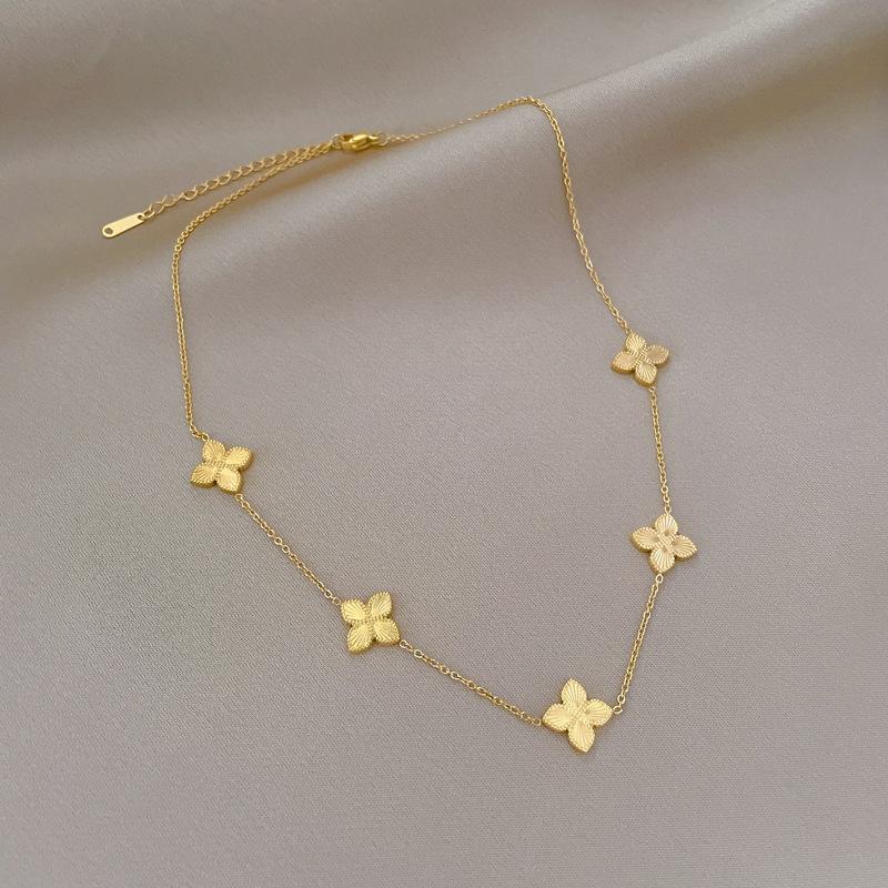 Laser Lucky Grass Temperament Personality Minimalist Wind Stove Real Gold Female Collarbone Necklace