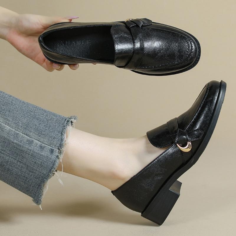 Fashion Women's Cow Leather Metal Buckle Slip On Flat Shoes 2025 High Quality Comfortable Loafers Casual Versatile Daily Famale Shoes
