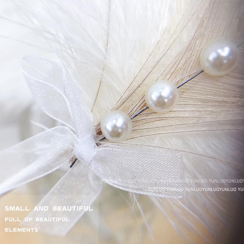 Pearl-Adorned White Feather Nail Art Props for Photo Shoots