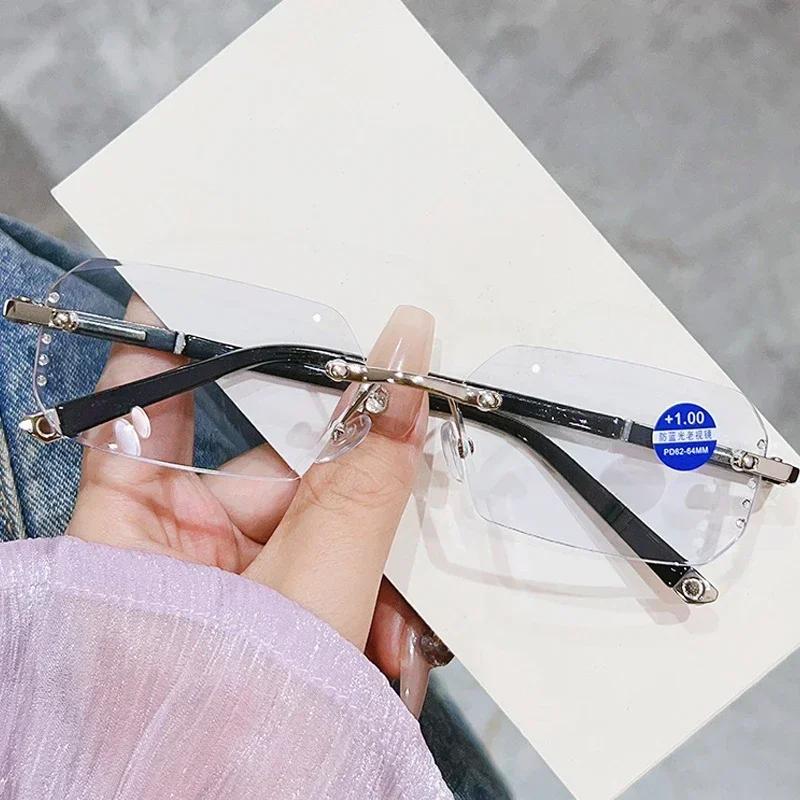 Fashion Hd Anti-Blue Glasses Unisex Ladies New Trend Color Change Glasses Women Luxury Diamond Photochromic Myopia Glasses