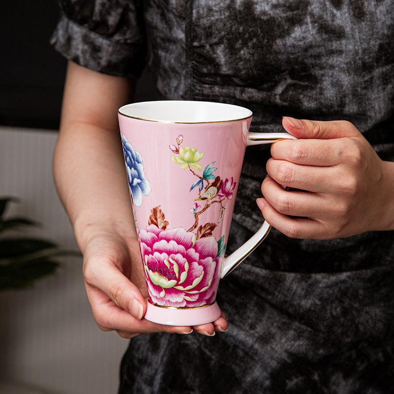 Fortschrittlicher Knochenchina Wasserbecher Große Kapazität Blumenteetasse Teetasse Kreativ Haushalts Keramik Bürobecher