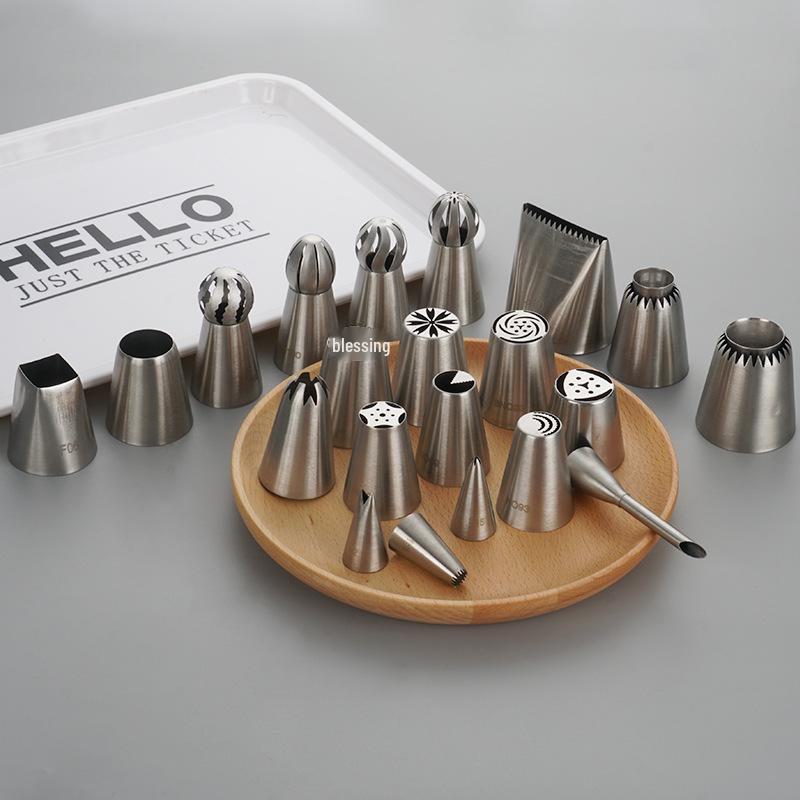 304 Stainless Steel One-Piece Molded Baking Tips for Large, Medium & Small Cakes Cookies and Cream Puffs
