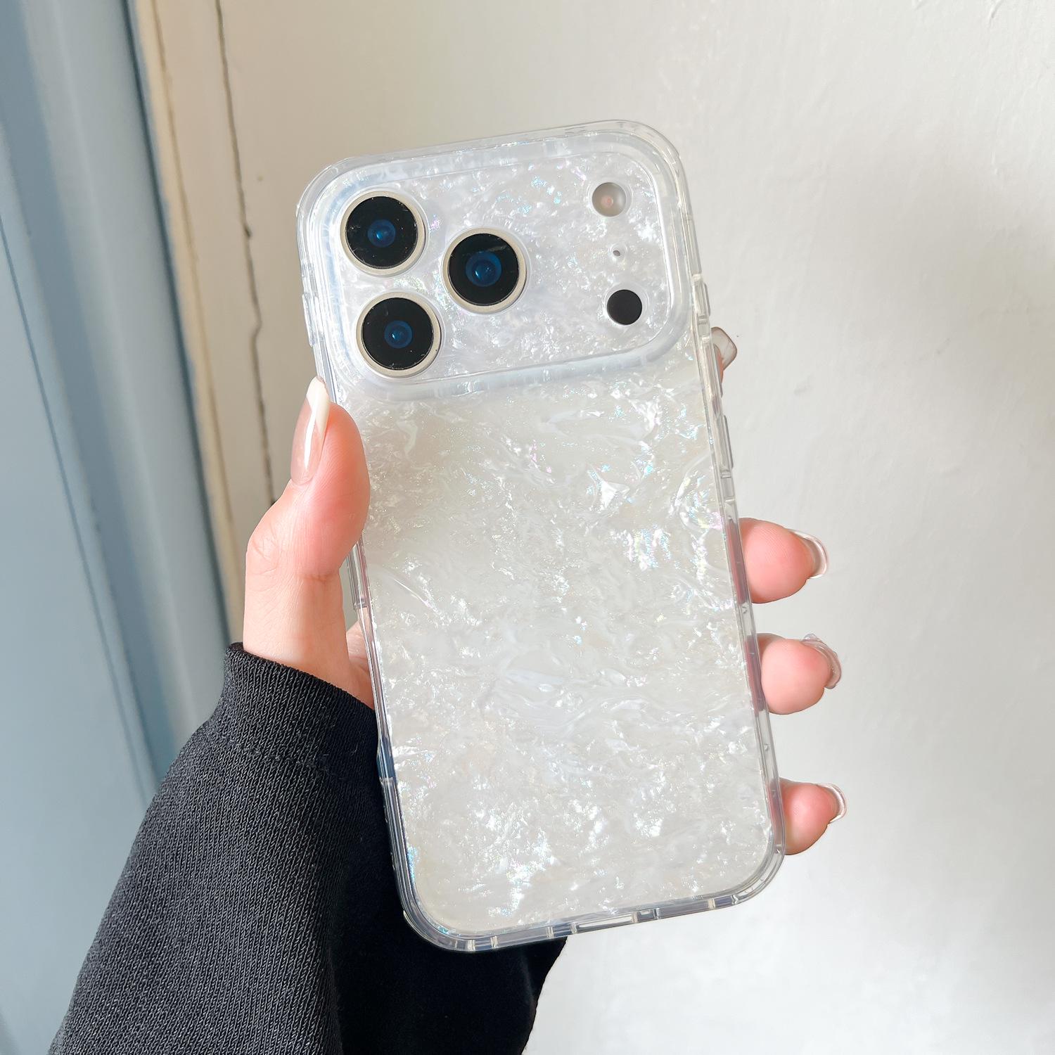 

Gilded Dream Shell Pattern iPhone 17 Pro Case - Full Coverage, Double Layer, Compatible with 16PM & 15 Pro 16 Pro Max