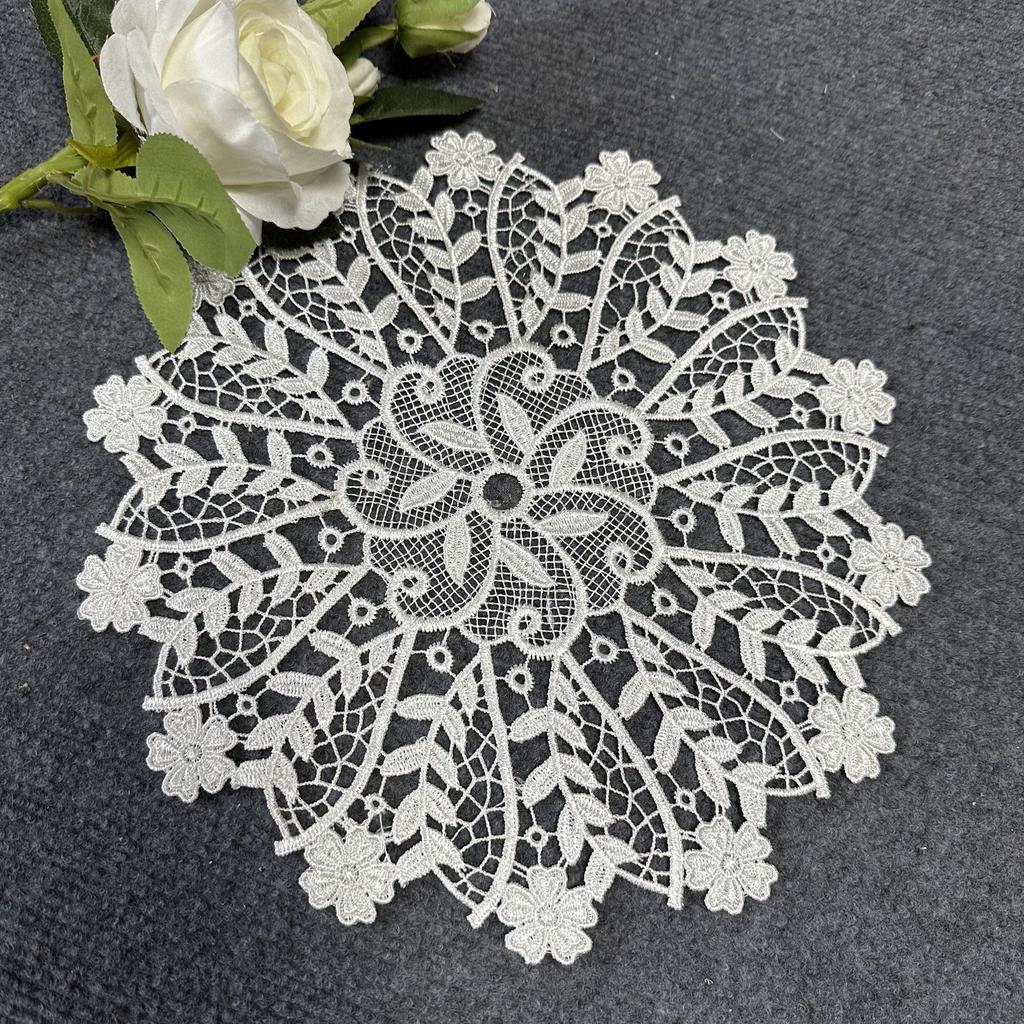 Water-soluble lace placemat French hollow embroidery fabric decorative ornament prop dining table mat white round table mat