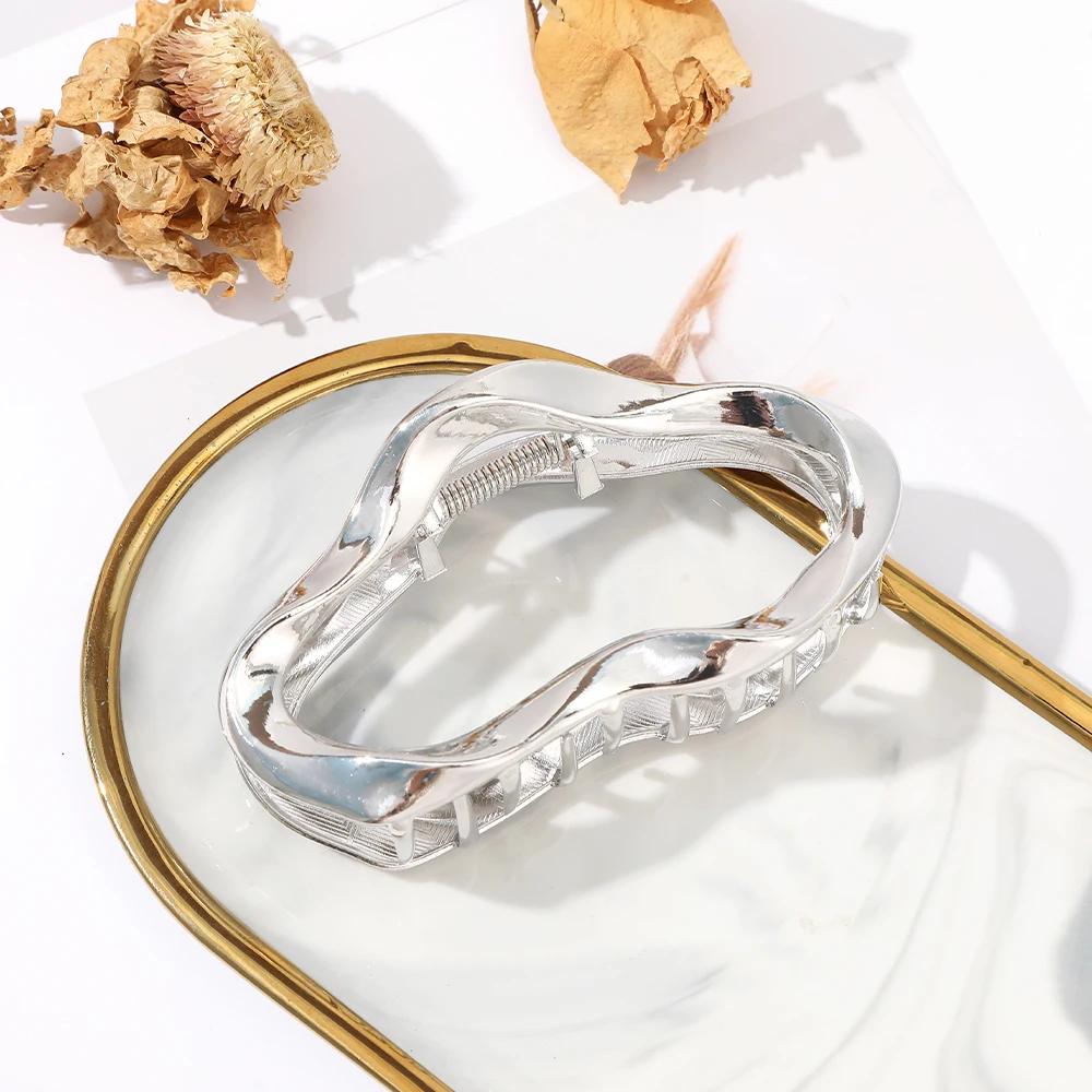 AWAYTR Goldfarbene, hohle Flüssighaarspangen, Metallhaarklammer, Haarband, Haarnadel, Krabbenmotiv, Damenmode-Accessoires