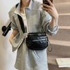 Women's bag 2025 new Korean version commuter bag trendy locomotive bag fashion casual shoulder bag solid color messenger bag